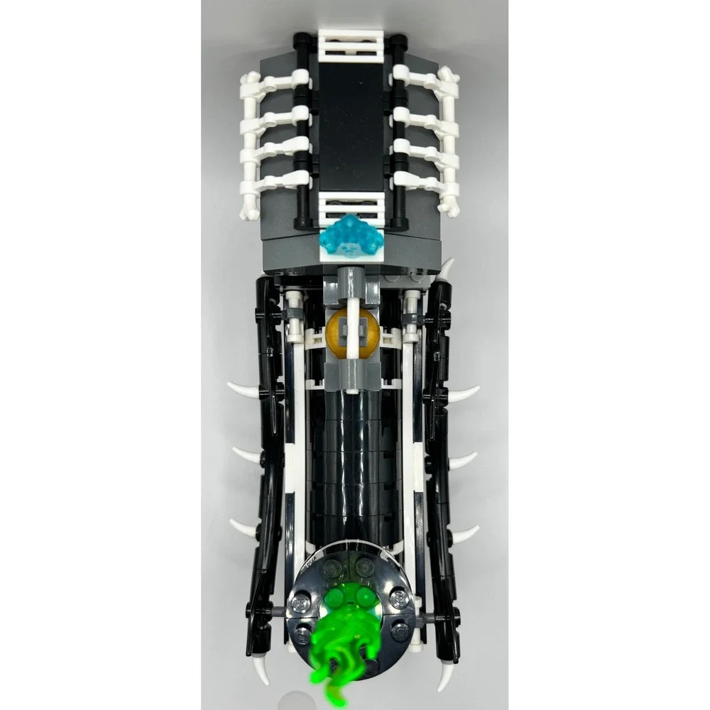 LEGO Monster Fighters The Ghost Train & 2 figs 9467 Glow in the Dark 2012